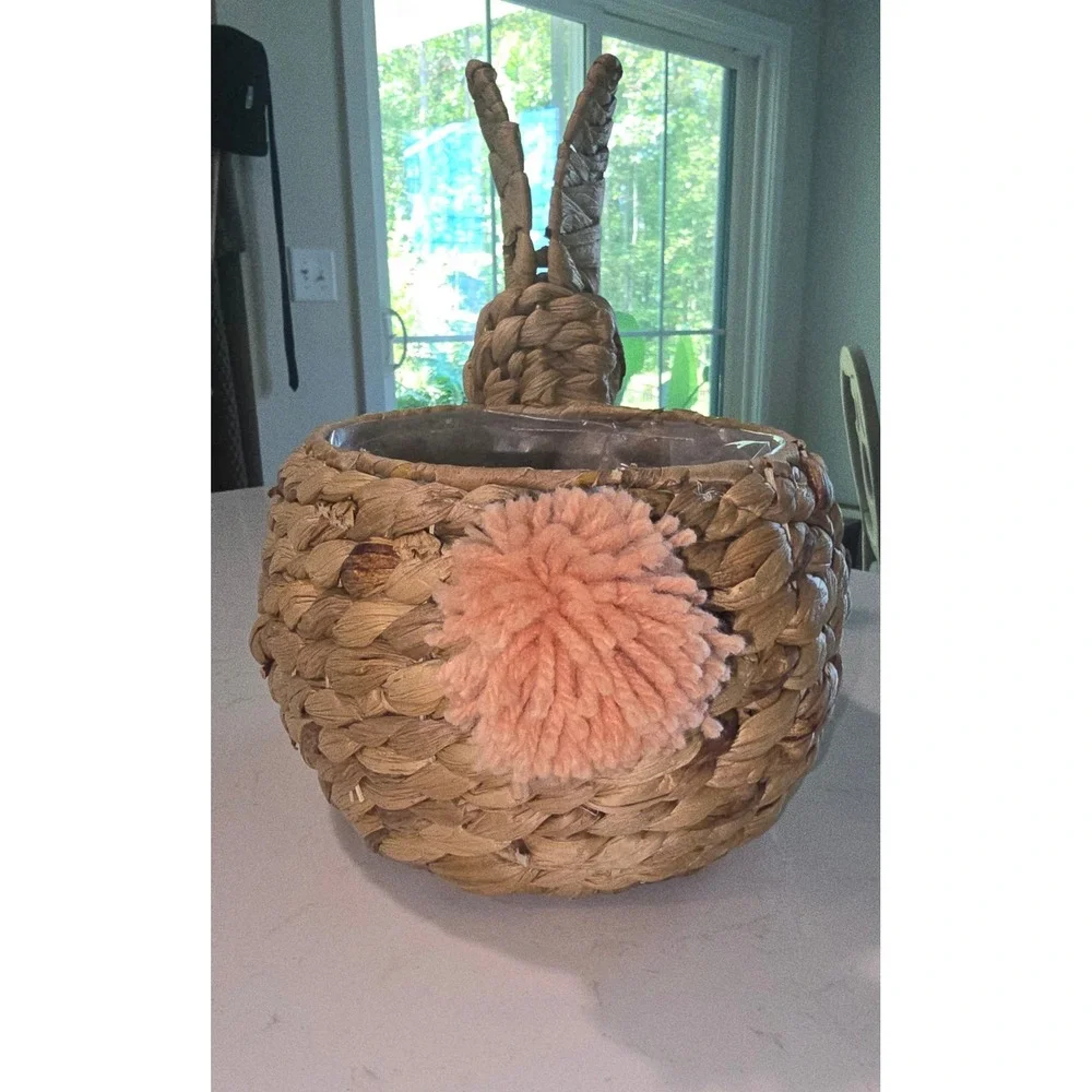 Woven Seagrass Bunny Basket Easter Rabbit Planter with Pink Pom Tail & Liner